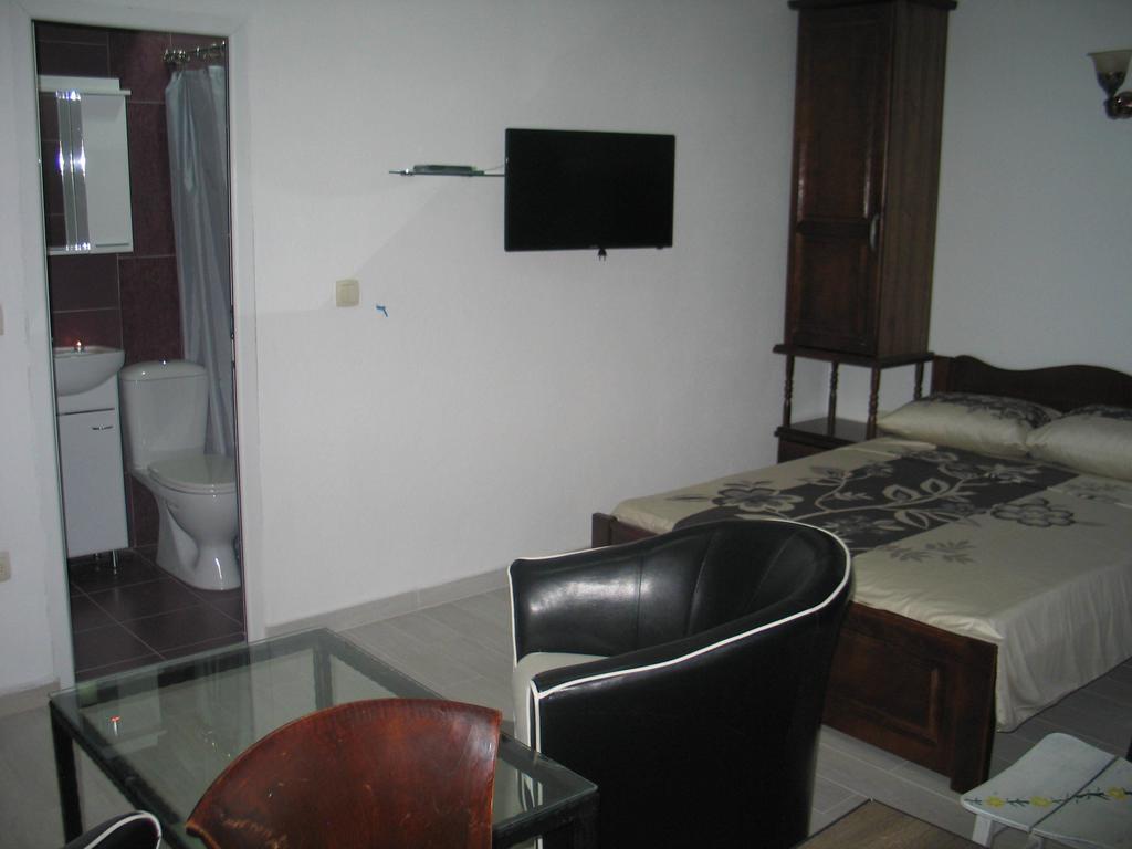 Guest House Dena Добра-Вода Номер фото