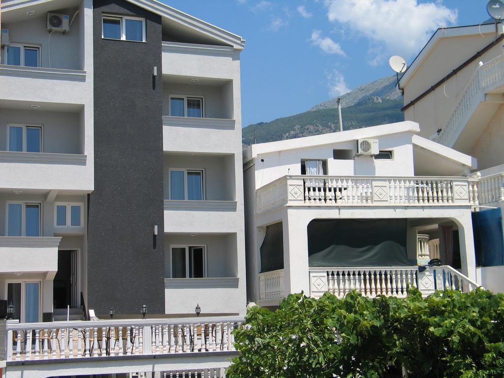 Guest House Dena Добра-Вода Экстерьер фото
